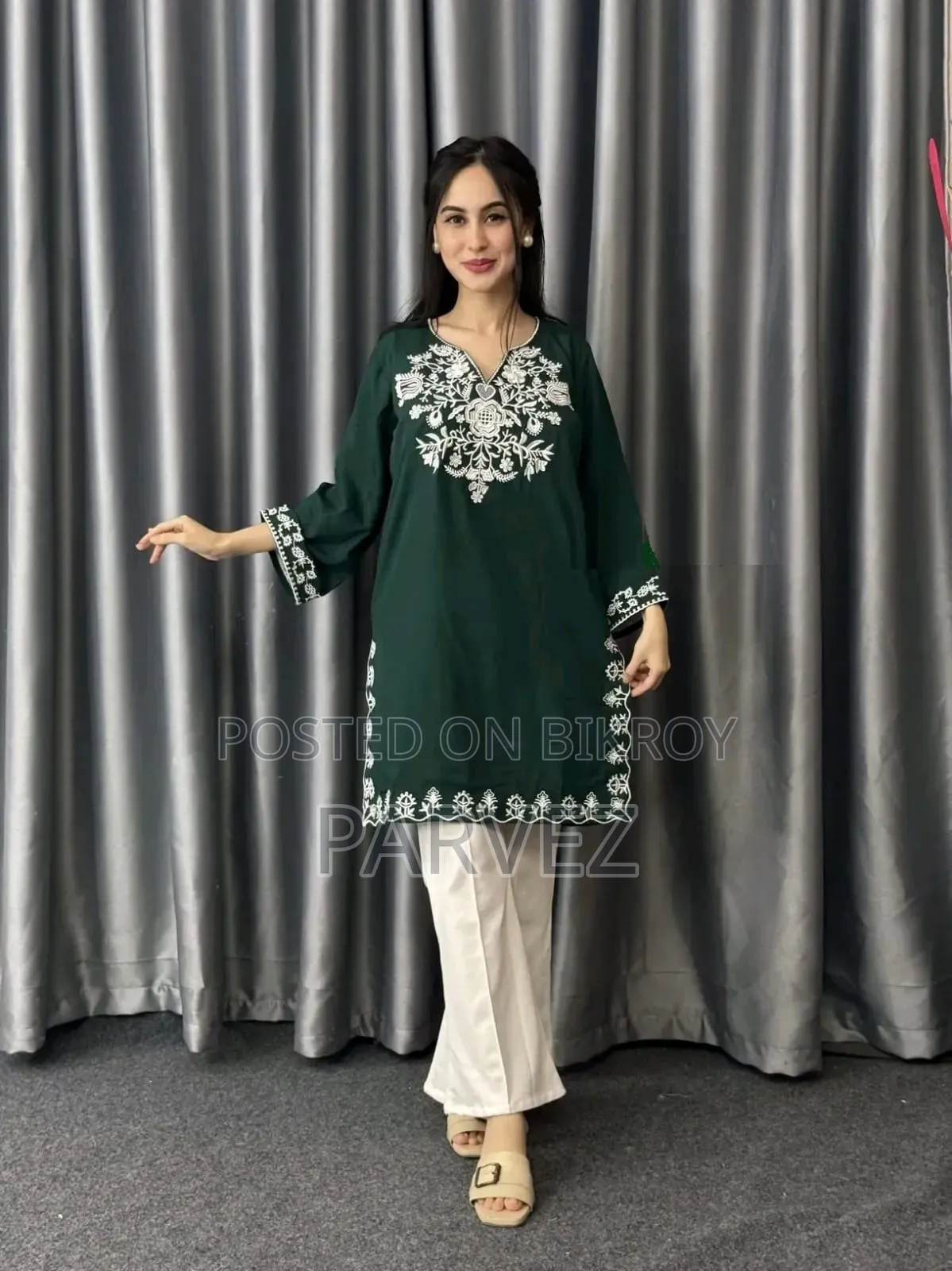 Stylish Look: Deep Green Embroidery