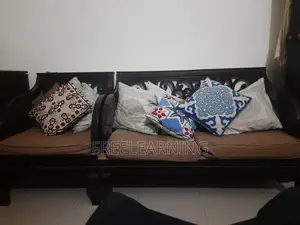 সোফা সেট বিক্রির জন্য (৩ পিস)
