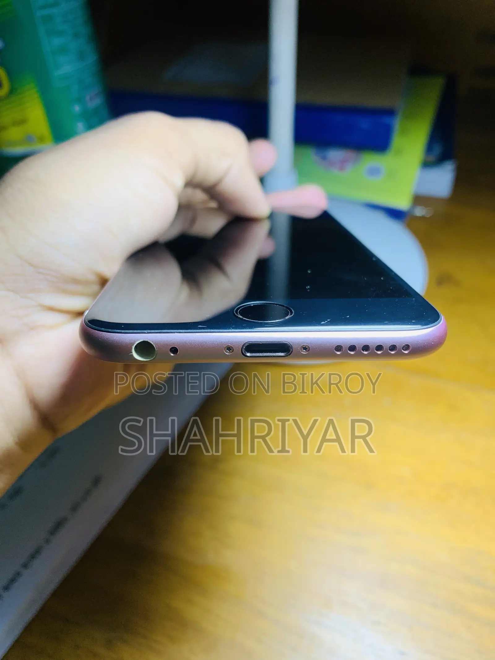 Apple iPhone 6s 64 GB Rose Gold