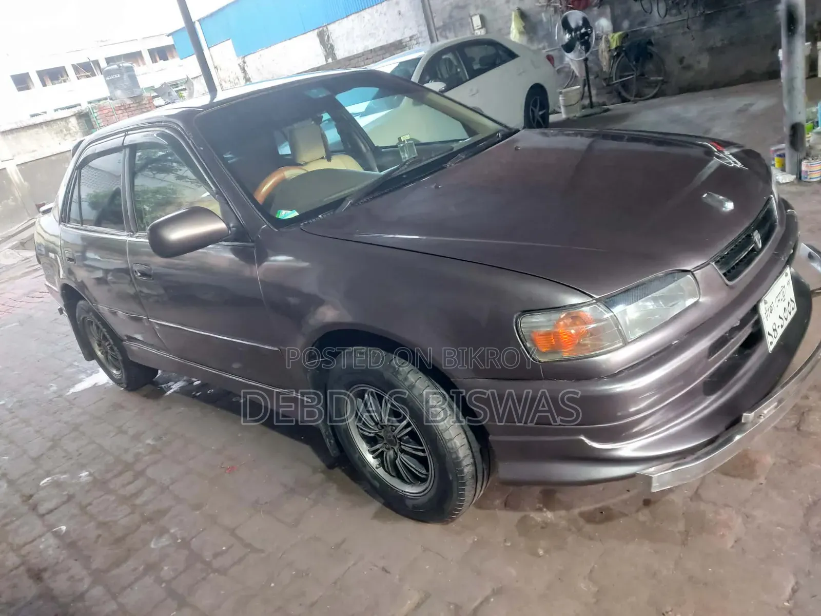 Toyota Corolla 1997 Brown