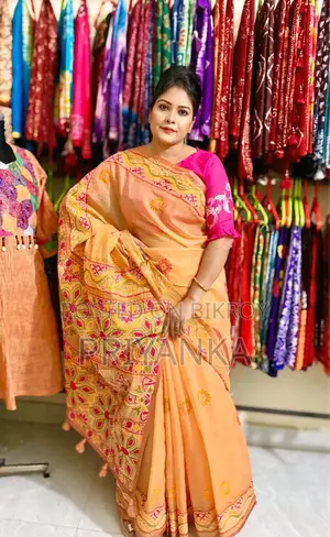 হ‍্যান্ডস্টিচ করা শাড়ি