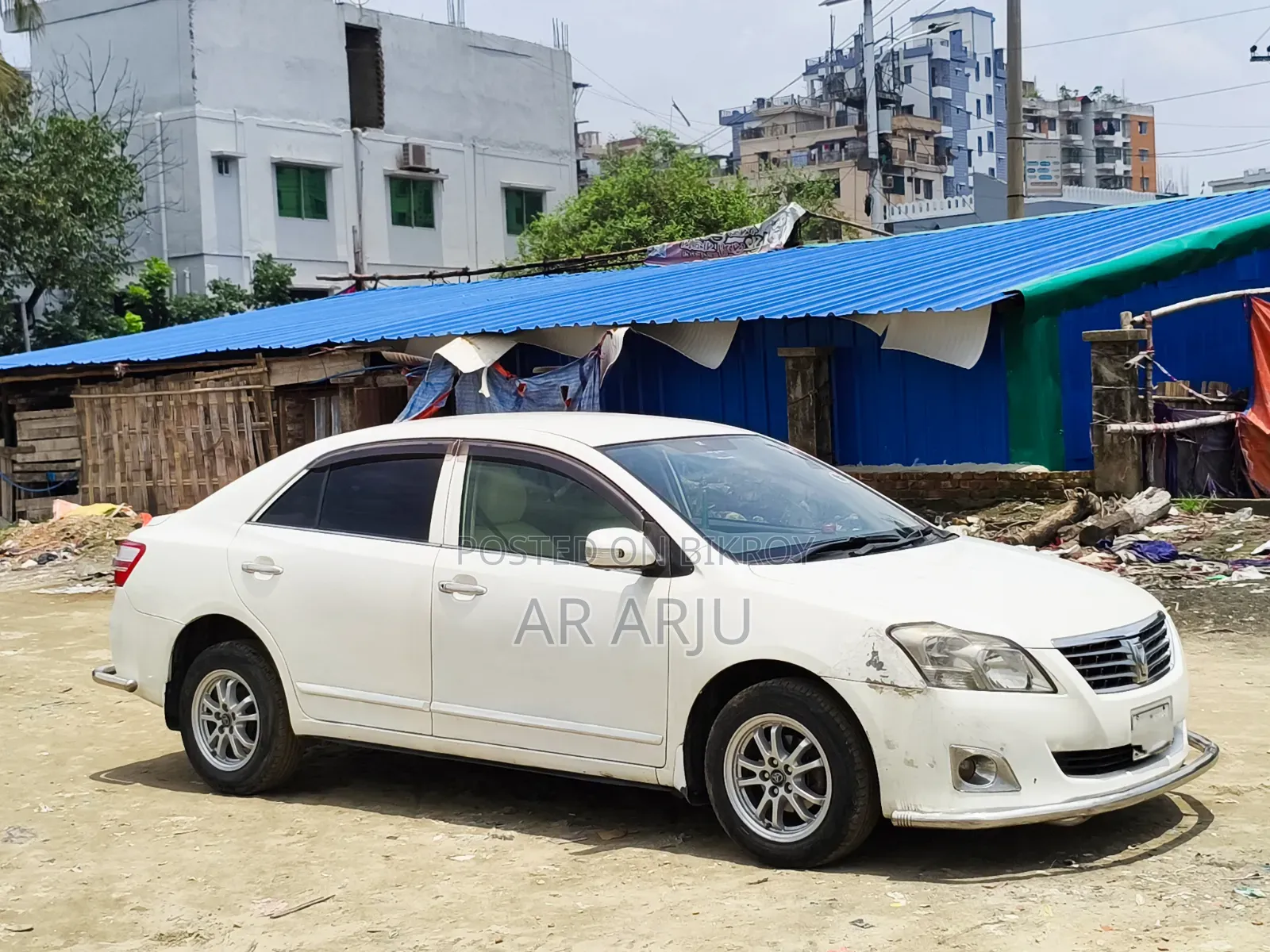 Toyota Premio ২০১২ হোয়াইট