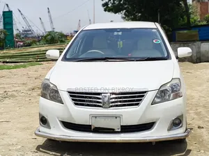 Toyota Premio ২০১২ হোয়াইট