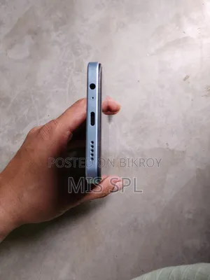 New Mobile Phone 128 GB Green