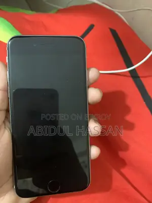 Apple iPhone 6s 32 GB Silver