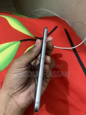 Apple iPhone 6s 32 GB Silver