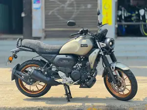Yamaha FZ 2025 Gold
