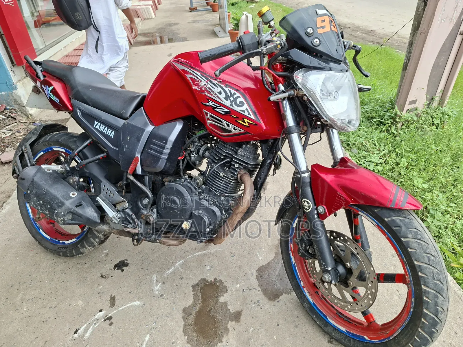 Yamaha FZ 2011 Red