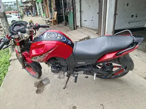 Yamaha FZ 2011 Red
