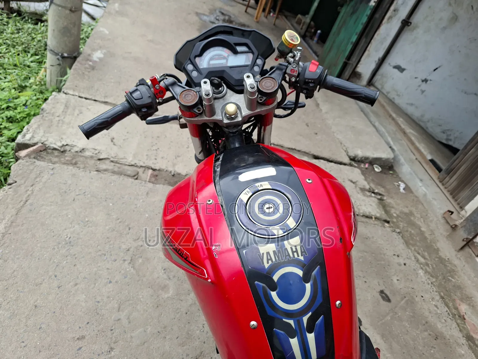 Yamaha FZ 2011 Red
