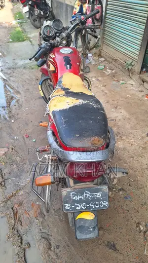 Bajaj Platina 100 2014 Red