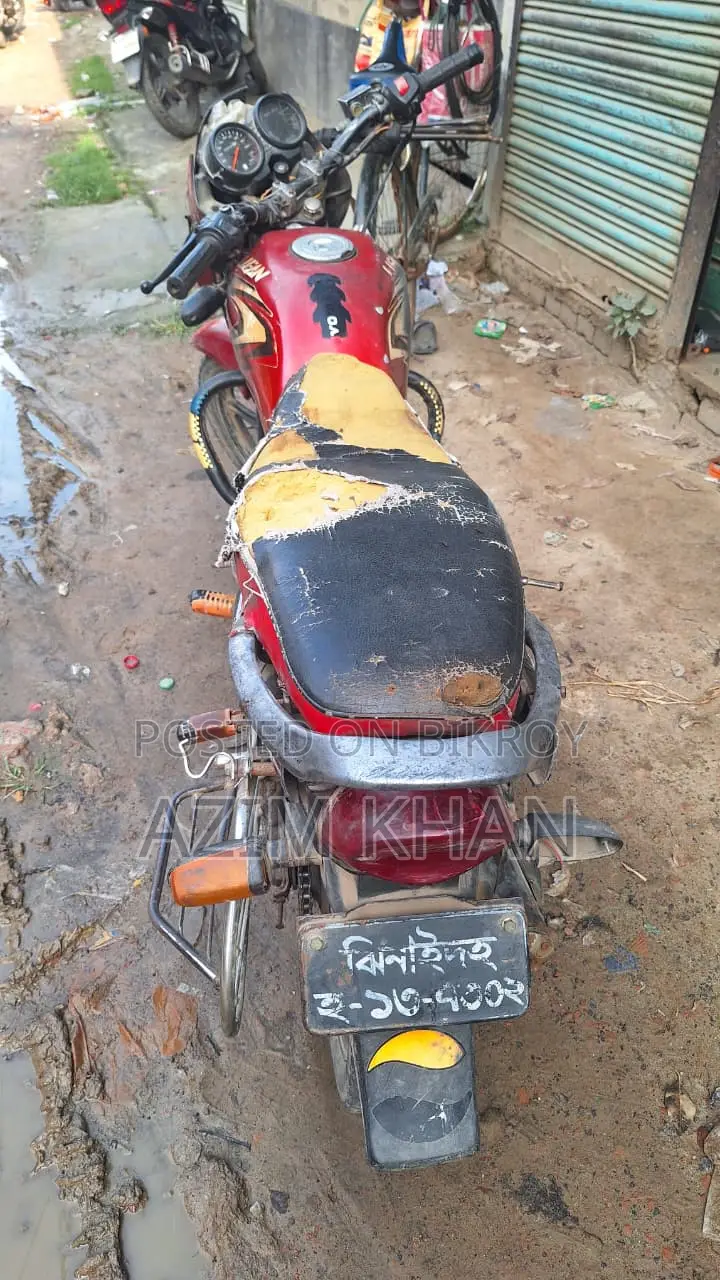 Bajaj Platina 100 2014 Red