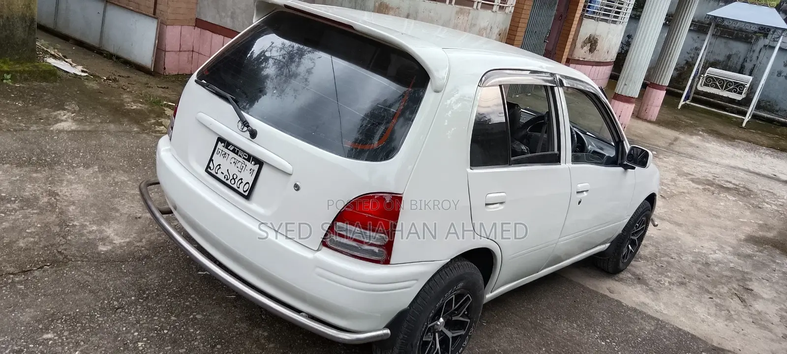 Toyota Starlet 1999 White