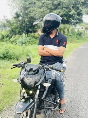 টিভিএস অ্যাপাচি ১৬০ ৪ভি ২০১৯ কালো