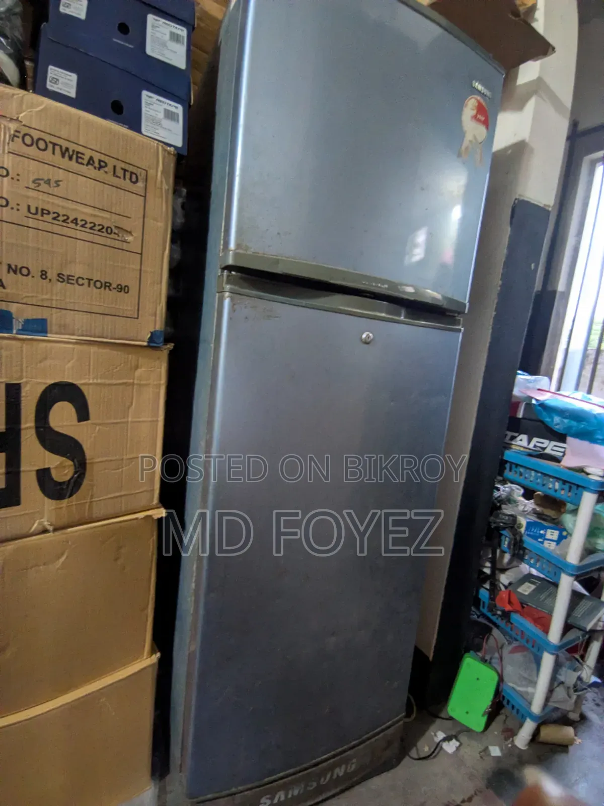 Running Samsung Fridge at Alubdi, Mirpur 12