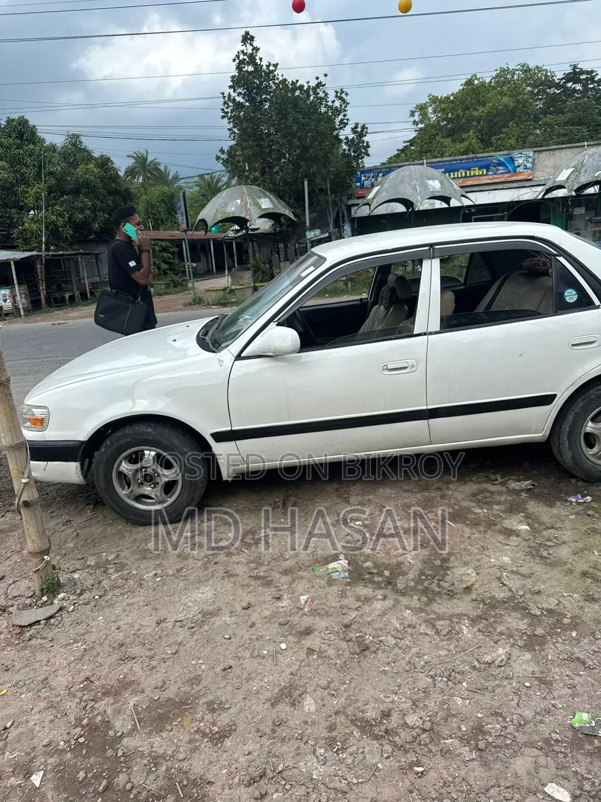 Toyota Corolla 2000 White