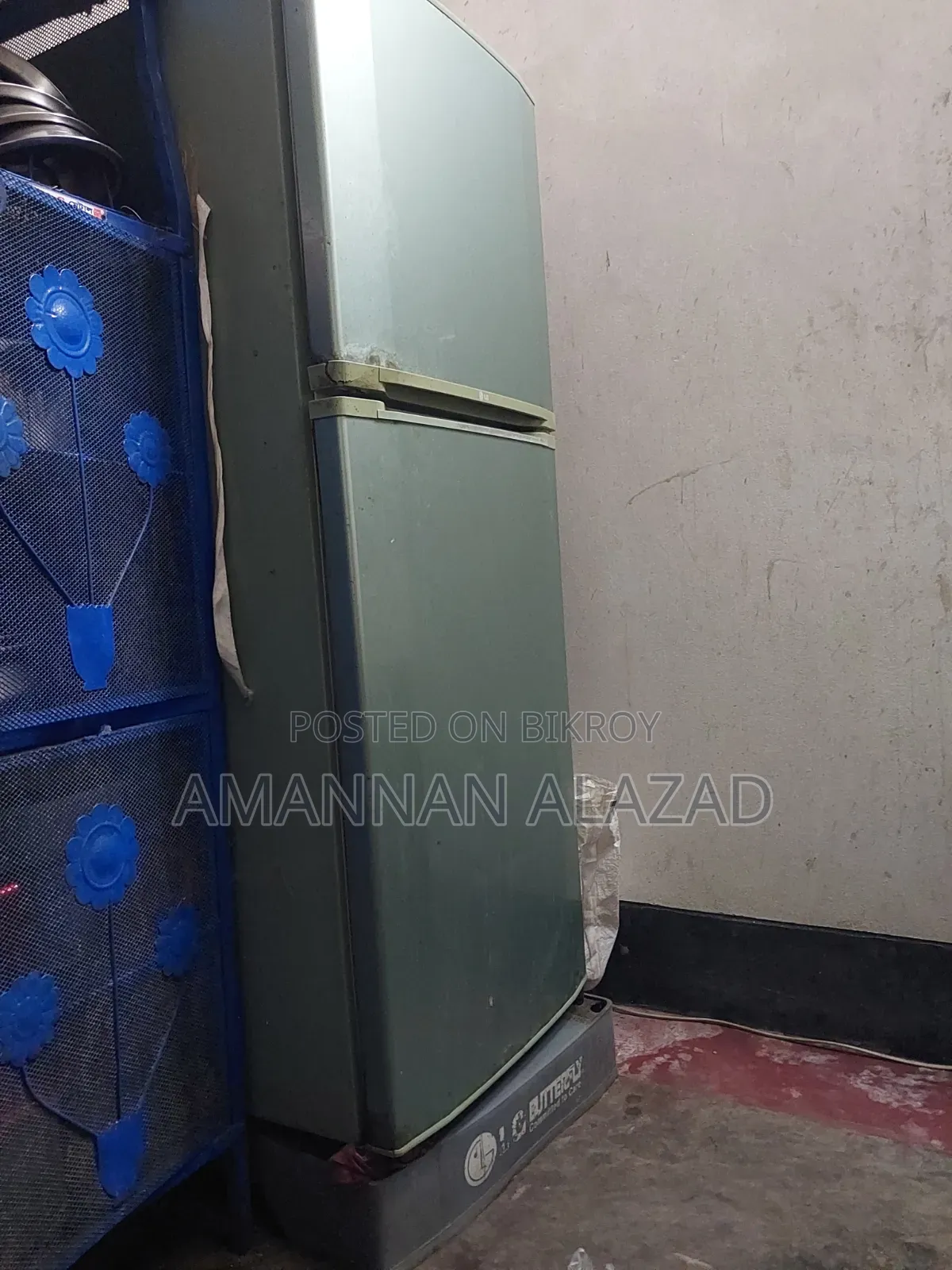 Used running fridge