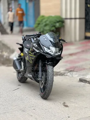 নতুন সুজুকি জিক্সার এসএফ এফআই ২০২৫ ব্ল্যাক