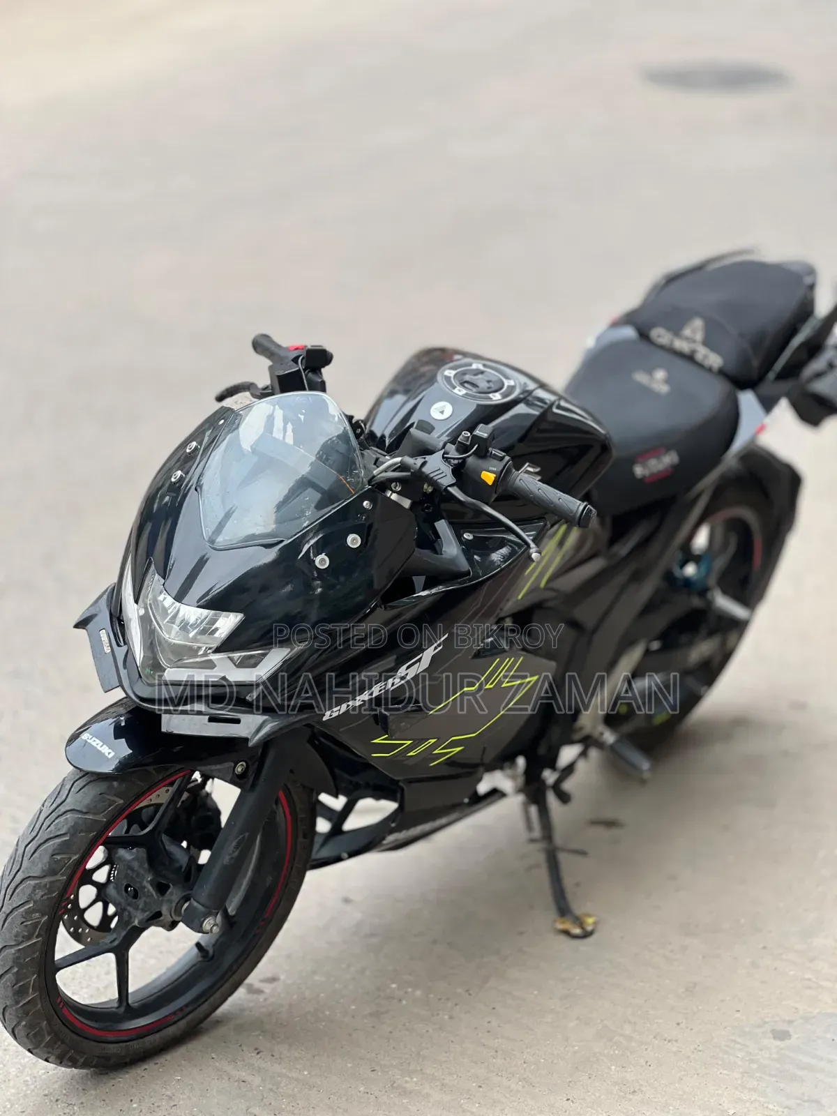 নতুন সুজুকি জিক্সার এসএফ এফআই ২০২৫ ব্ল্যাক