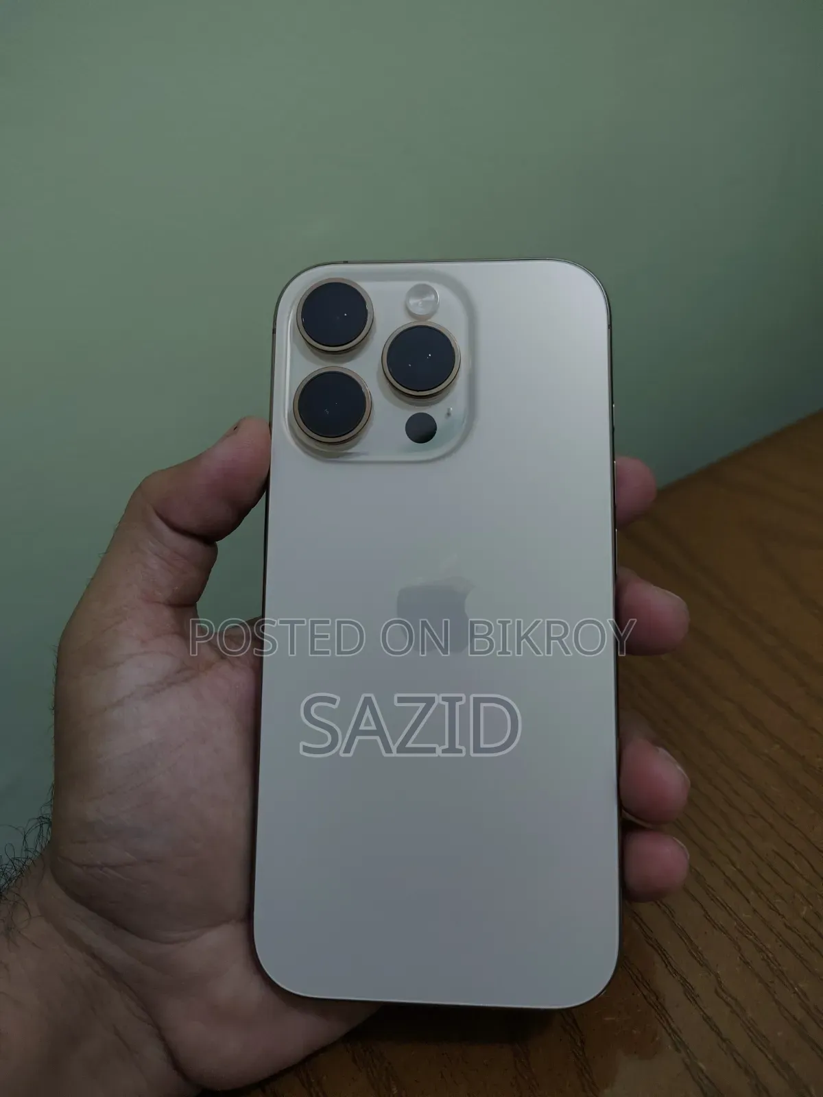 New Apple iPhone 16 Pro 128 GB Gold