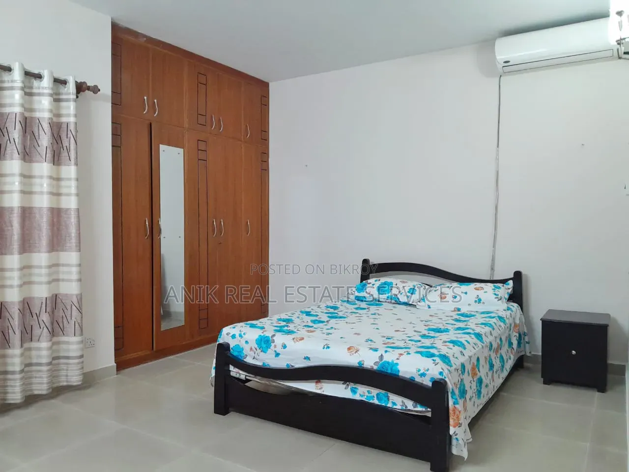 গুলশানের অনিক রিয়েল এস্টেটে ৩ বেডরুমের ফার্নিশড অ্যাপার্টমেন্ট ভাড়ার জন্য
