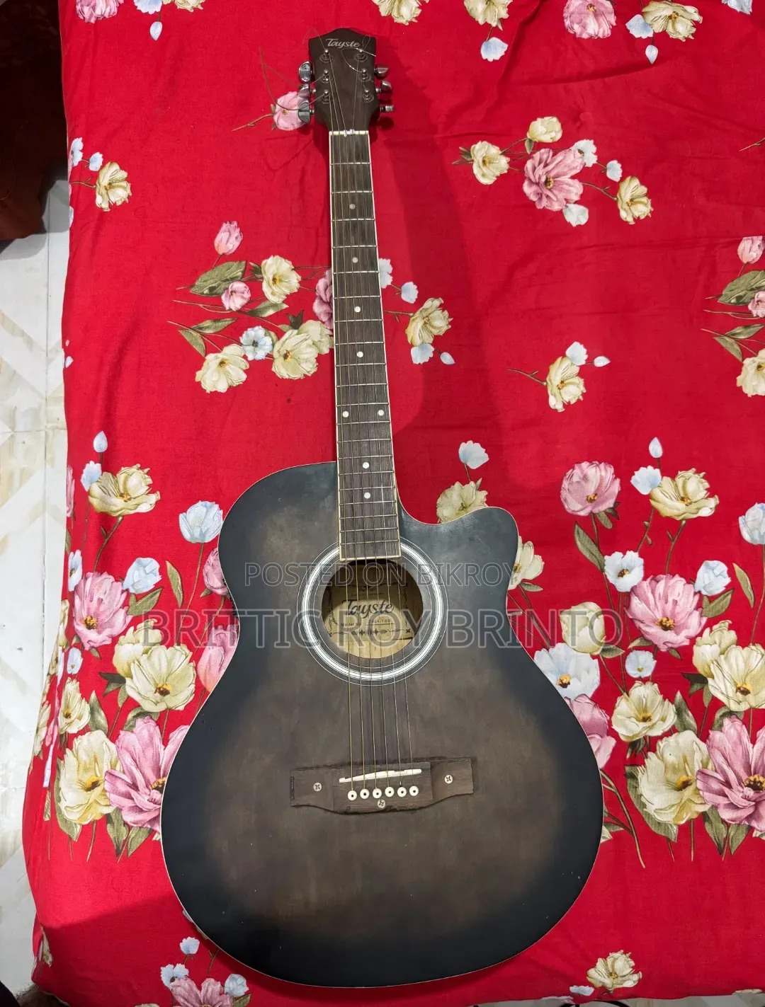 গিটার - Tayste