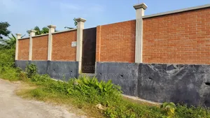 5 katha plot for sale in VIP Sector 17