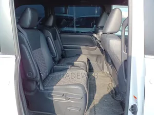 Toyota Noah 2022 Pearl
