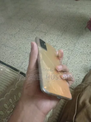 Vivo V23 5G 128 GB Gold