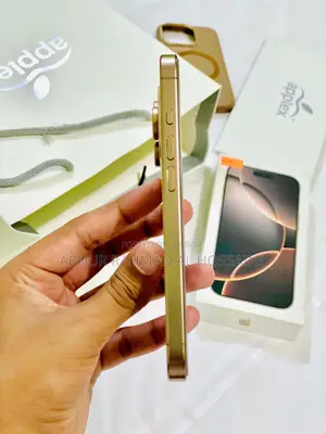 অ্যাপল আইফোন ১৬ প্রো ২৫৬ জিবি গোল্ড