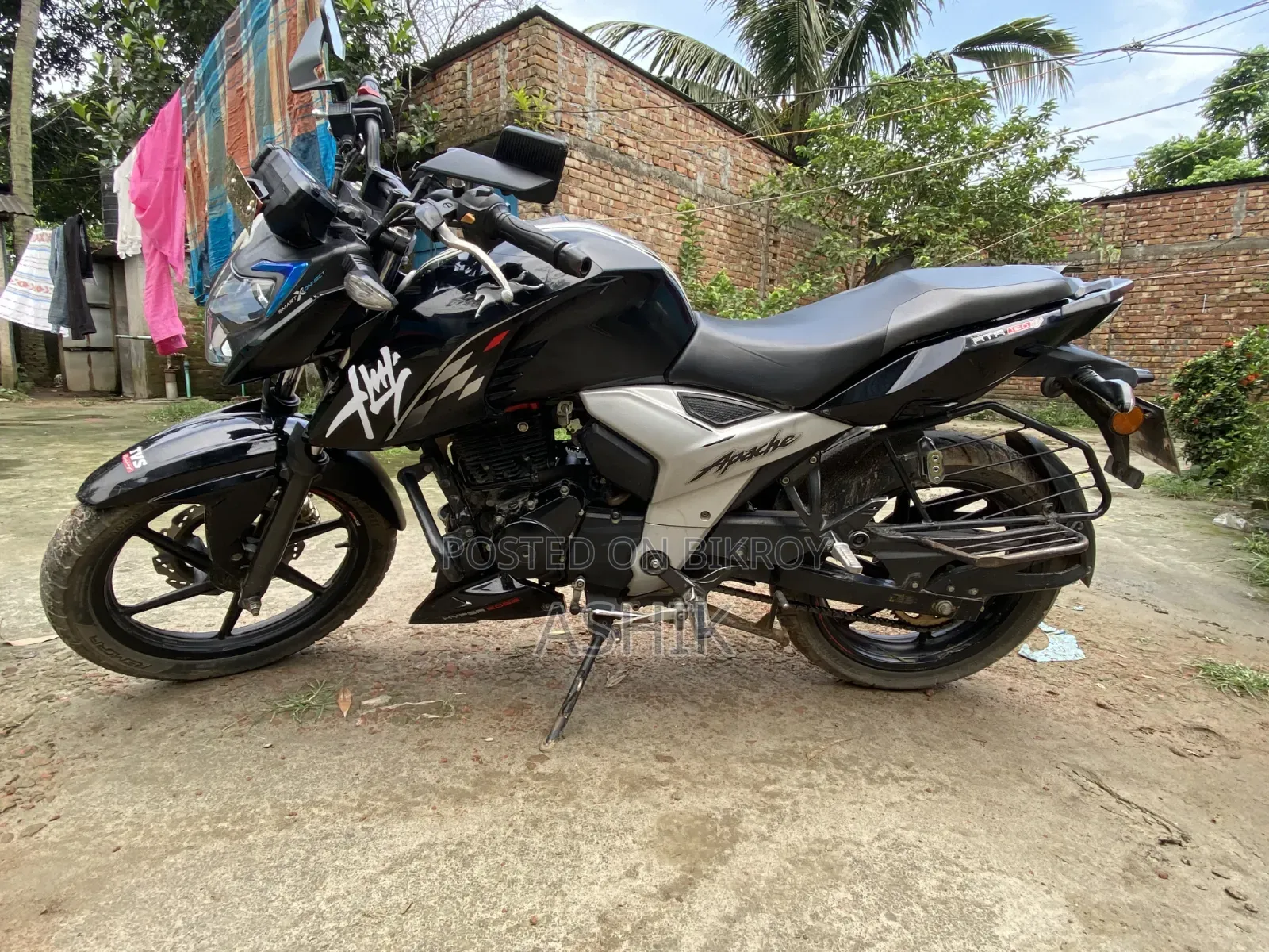 TVS Apache 160 4V 2022 Black