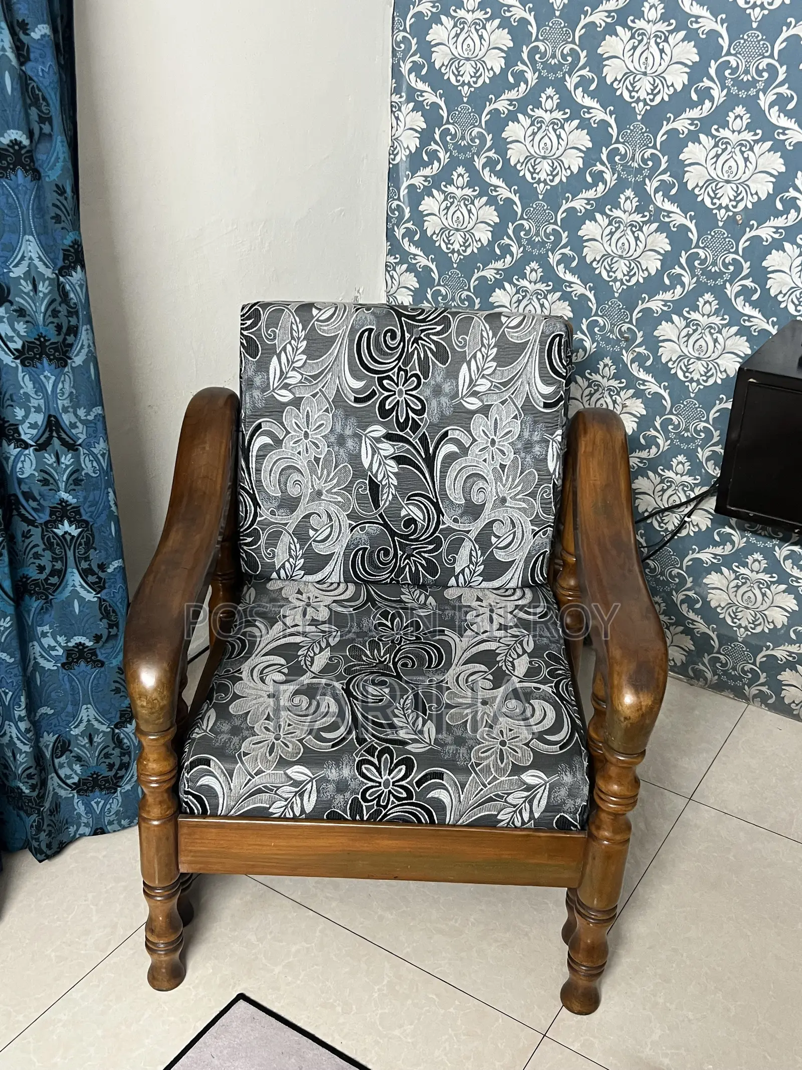 সেগুন কাঠ- সোফা সেট বিক্রির জন্য