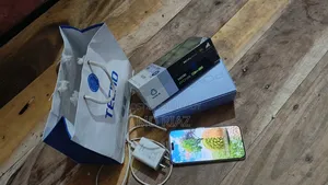 Tecno Pova Curve 256 GB White