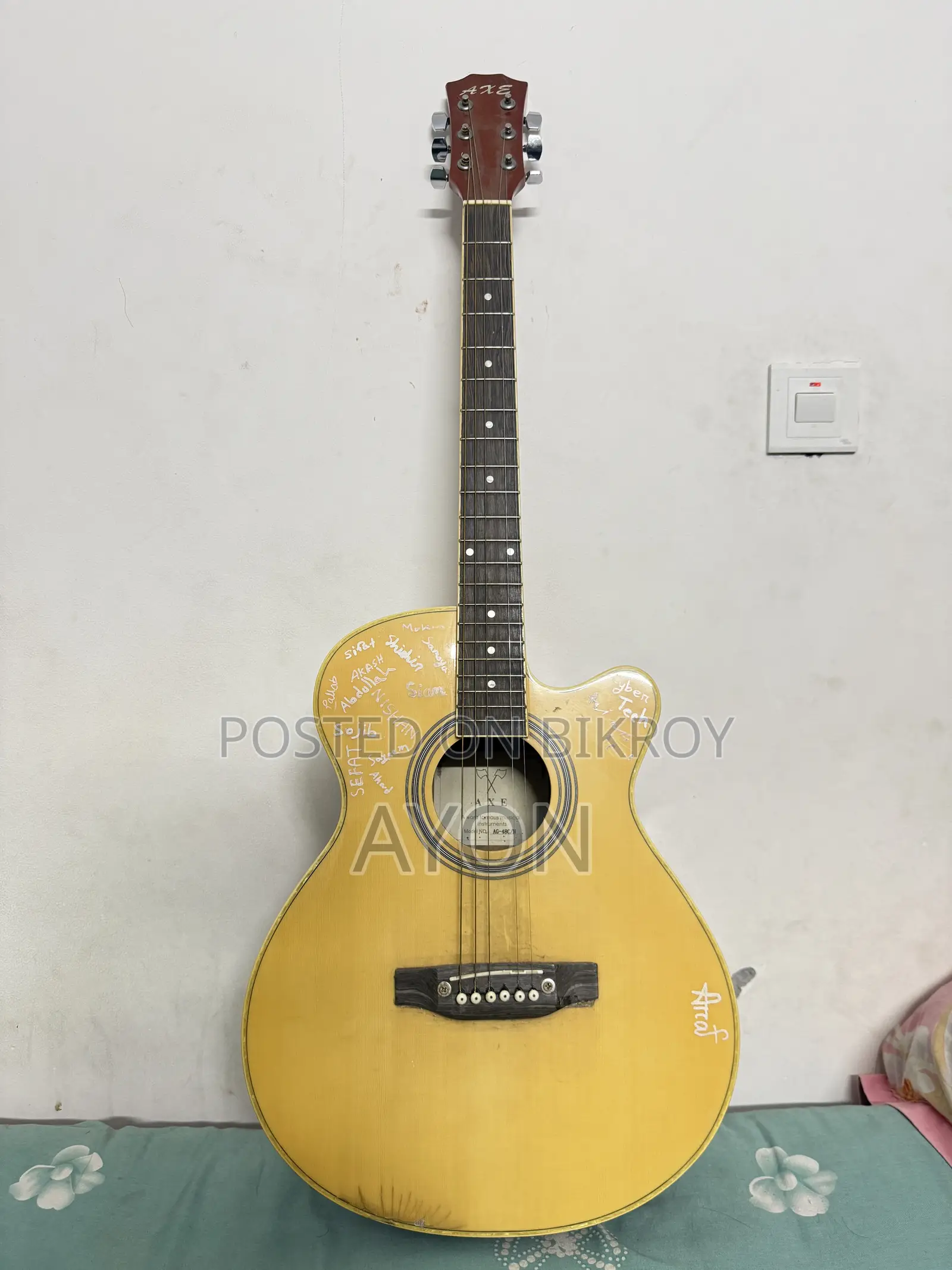 Axe Acoustic Guitar Excellent Condition | Urgent Sale 