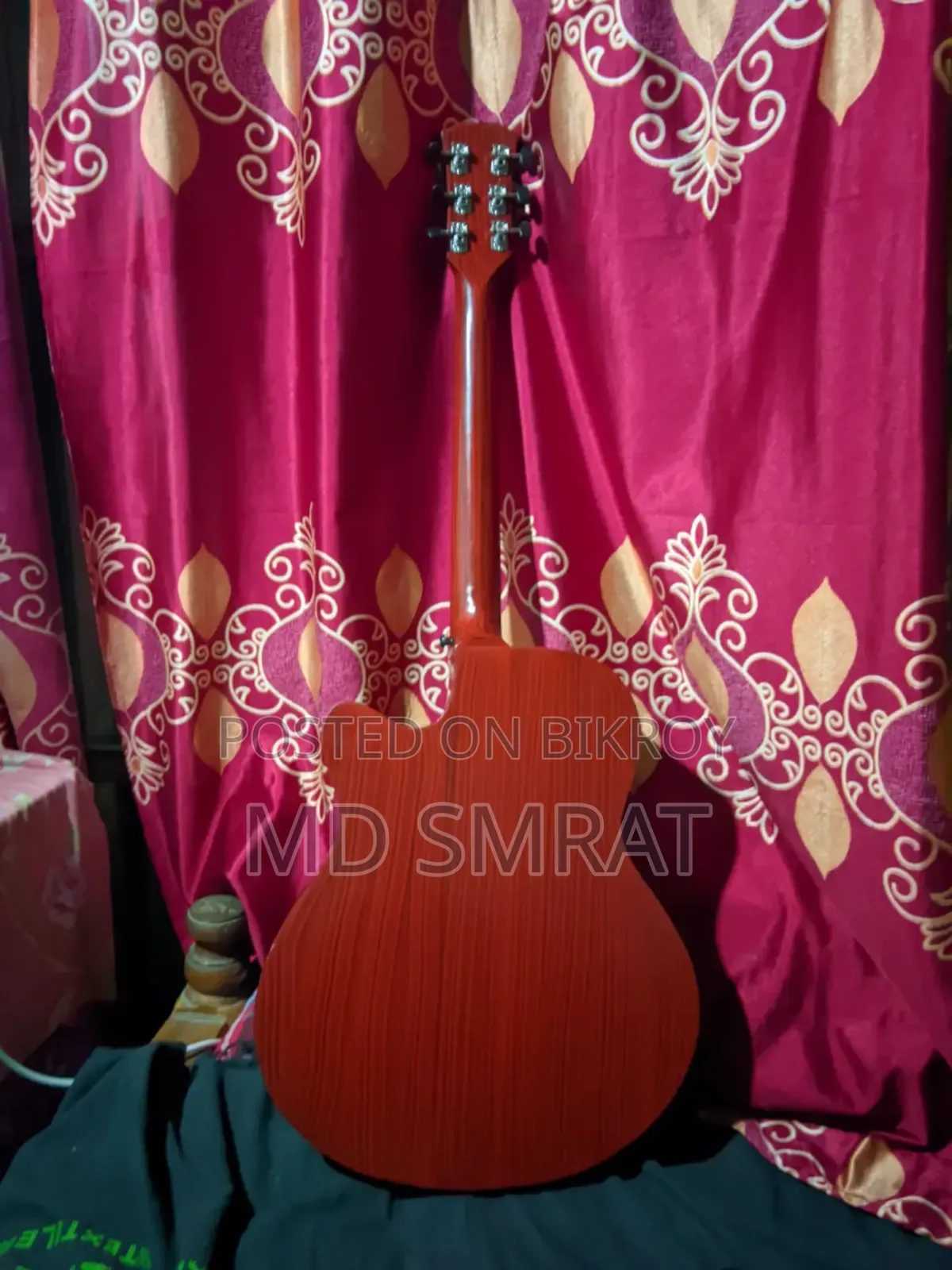 Guitar for sale