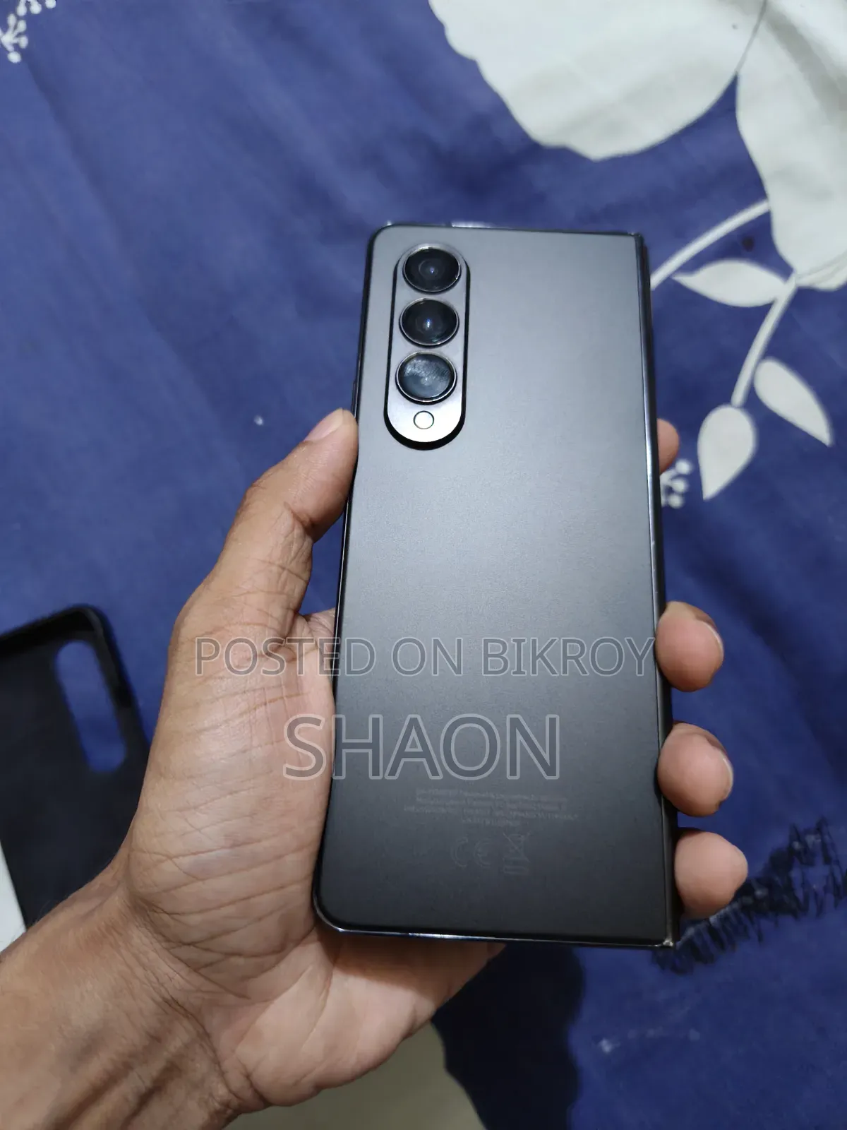 স্যামসাং গ্যালাক্সি জেড ফোল্ড৪ ৫১২ জিবি কালো