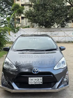Toyota Aqua 2015 Gray