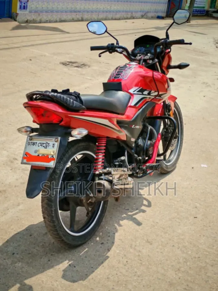 Honda 2022 Red