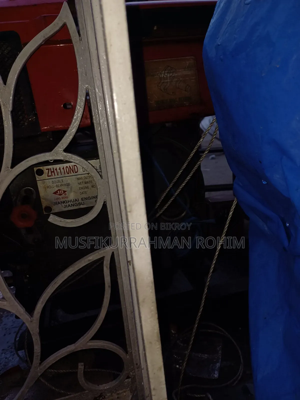 ২০ঘোড়া জেডি রেডিয়েটর ইঞ্জিন এবং সাথে সেল্ফ লাগানো আছে ও মিংডং ১০কিলো