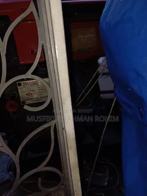 ২০ঘোড়া জেডি রেডিয়েটর ইঞ্জিন এবং সাথে সেল্ফ লাগানো আছে ও মিংডং ১০কিলো