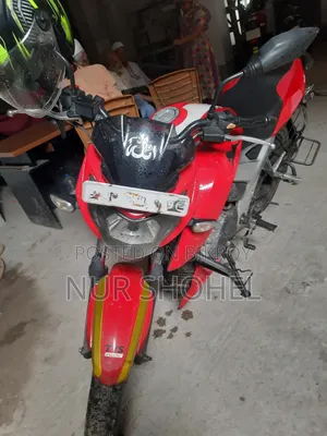 TVS Apache 160 4V 2019 Red