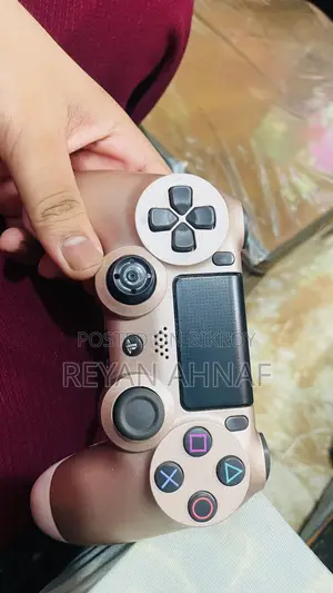 পিএস৪ জয়স্টিক বিক্রয়ের জন্য