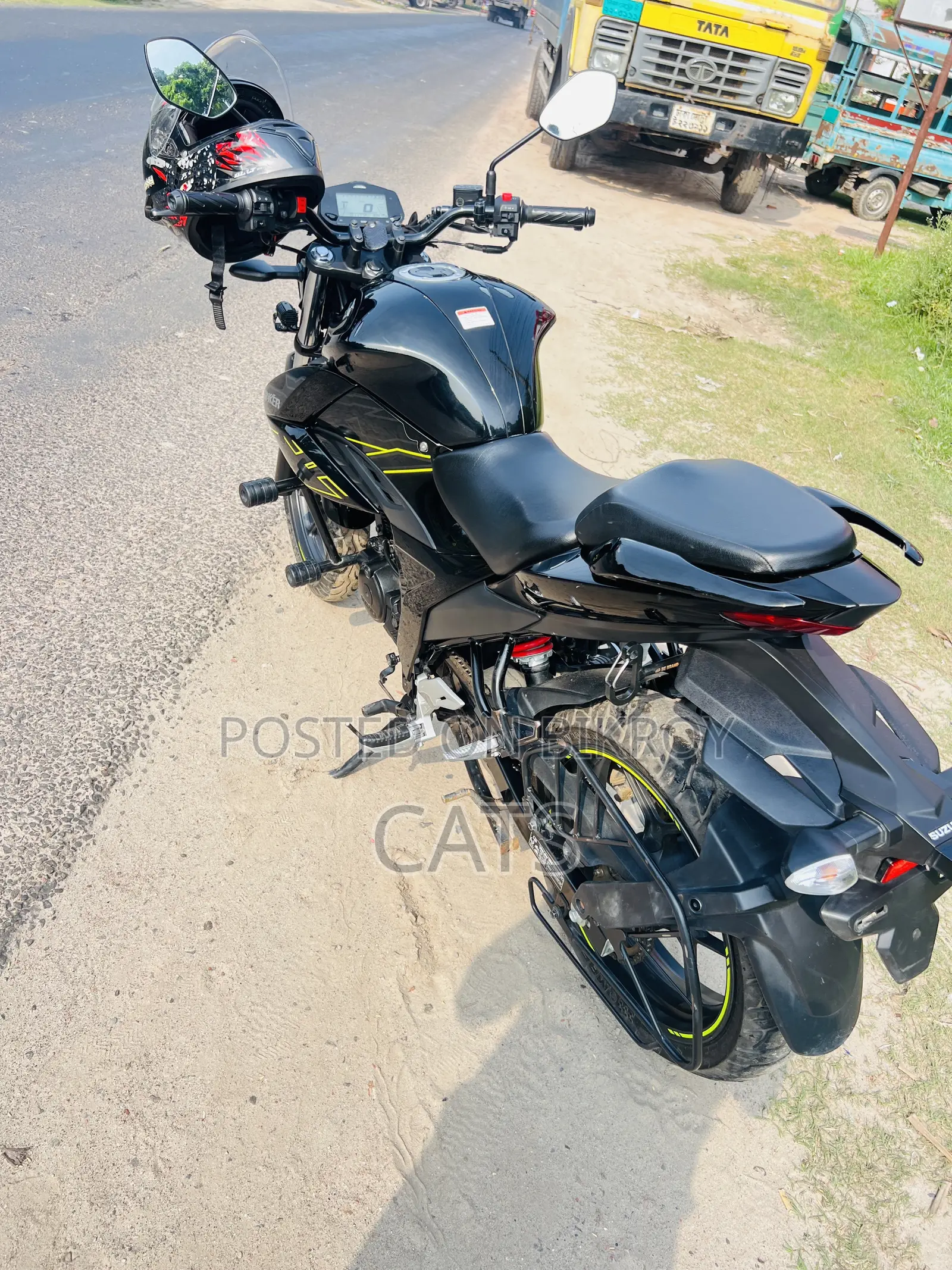 Suzuki 2025 Black