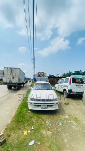 টয়োটা করোলা অটোমেটিক ১৯৯৯ হোয়াইট