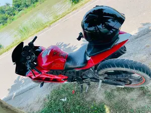 Yamaha 2012 Red