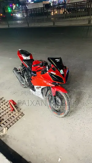 Yamaha 2012 Red