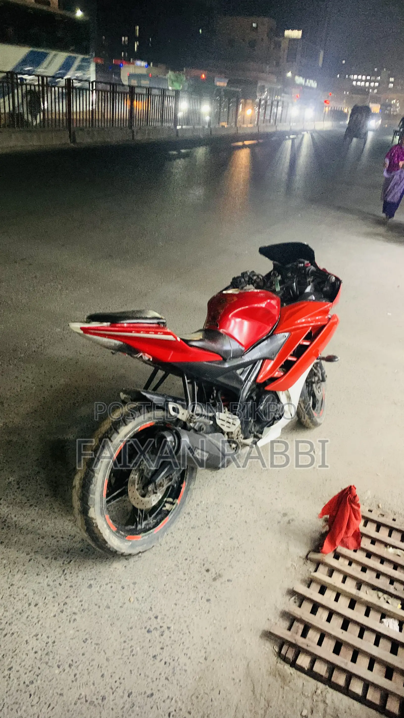 Yamaha 2012 Red