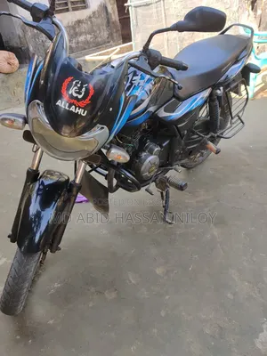 Bajaj Discover 100 2013 Black