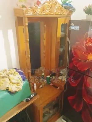 ডেসিন টেবিল