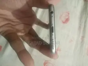 Apple iPhone 6 16 GB Silver